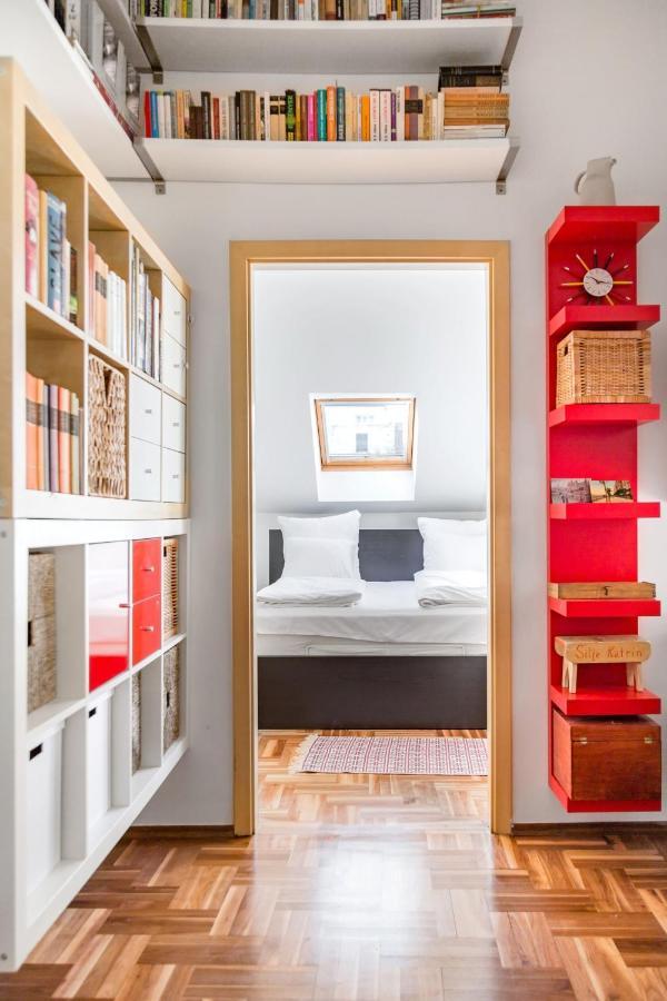 Relax Into Loft Living At A Light-Filled City Escape Budapest Kültér fotó
